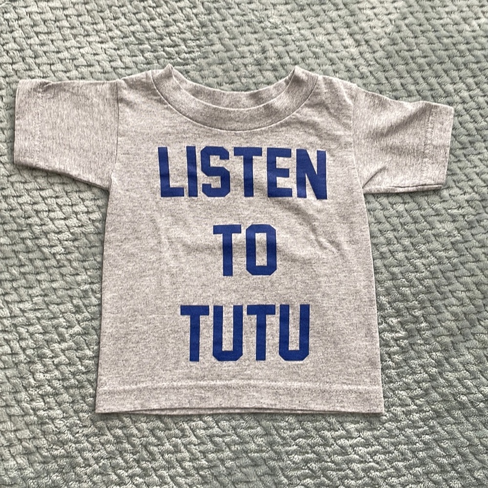 ‘Listen to TuTu’ Toddler TShirt Hawaiian 2T Gray